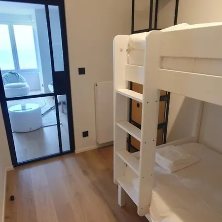 Subliem Met Zeezicht De Panne