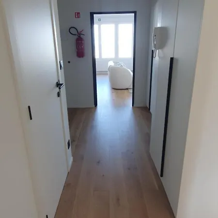 Subliem Met Zeezicht Appartement *